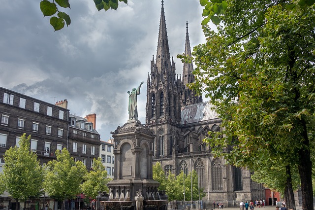 Clermont Ferrand la capitale de la stratégie patrimoniale en France